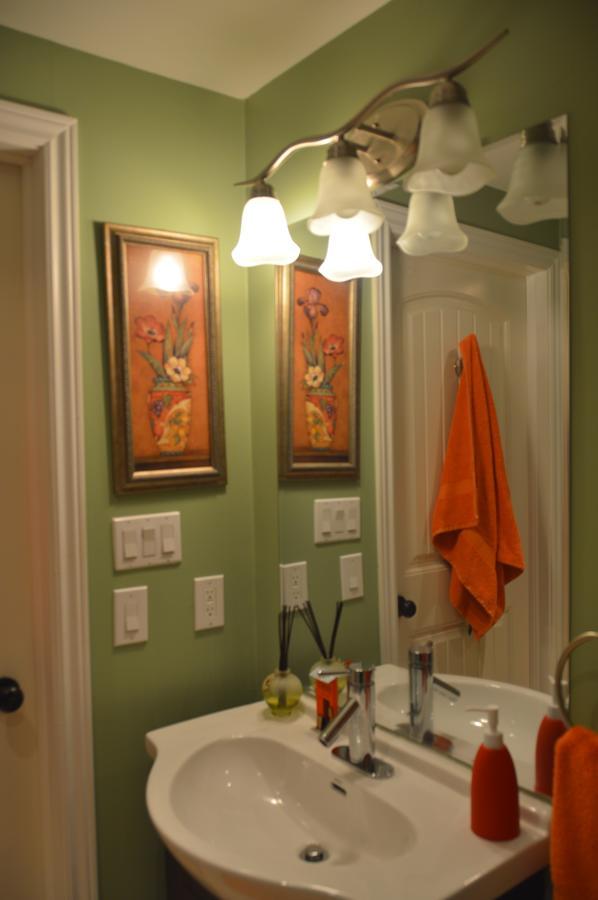 Yellow Door Bed And Breakfast Fort Erie Exterior photo